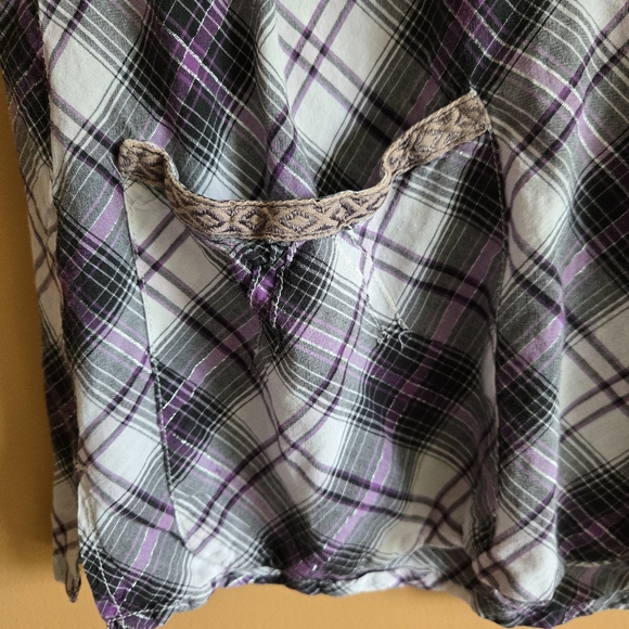 Healing Hands Plaid Scrub Top, S - Picture 6 of 10